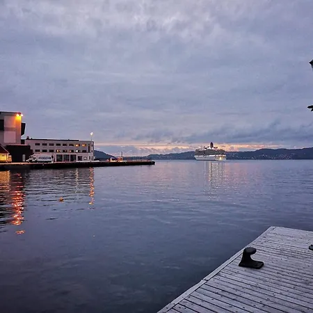 Апартаменты Skuteviken *